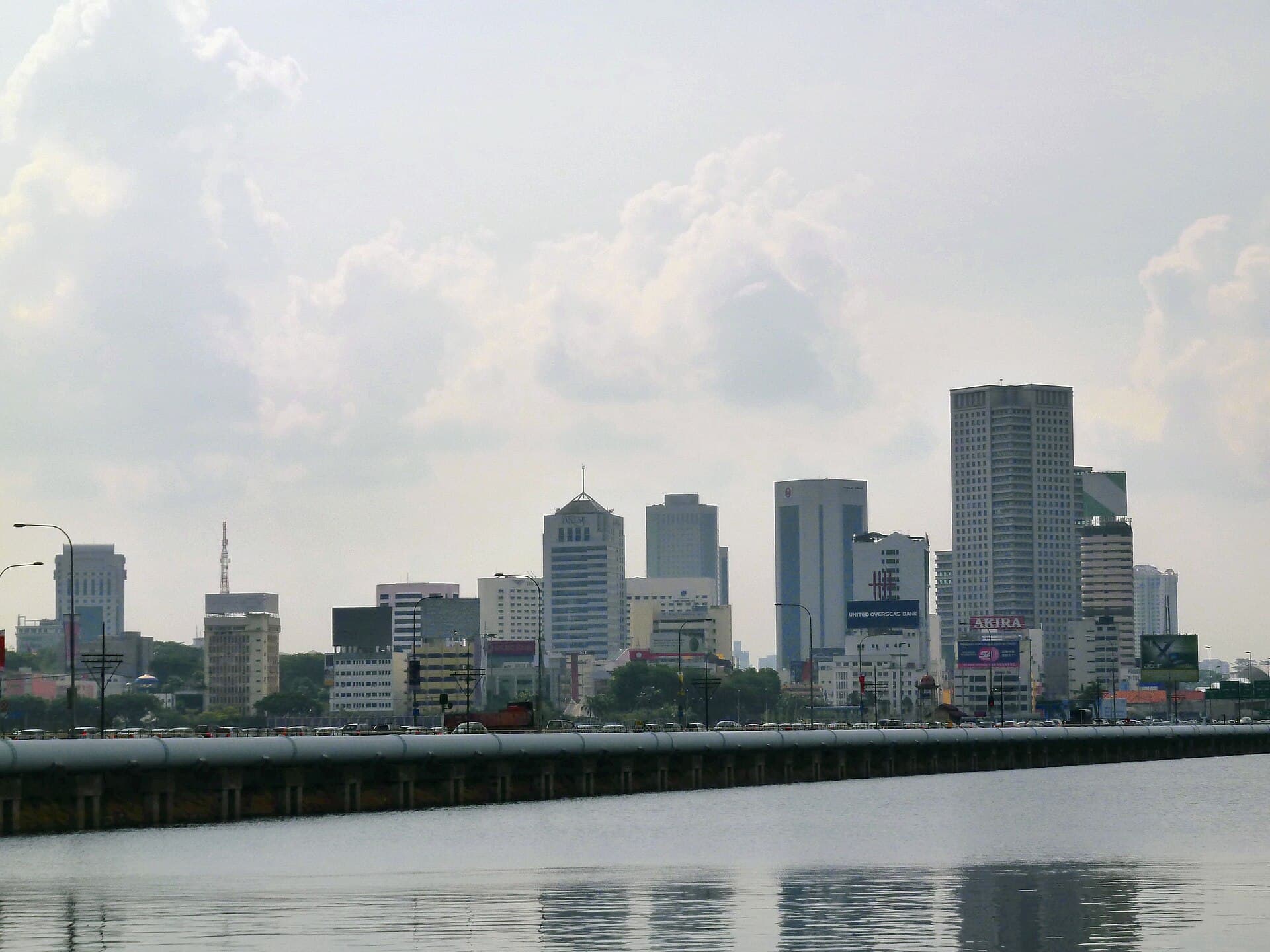 新山城市环境，用于新加坡去新山和 JB 包车目的地说明